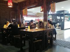 -张氏宽窄巷成都名小吃(茂业百货华强北店)