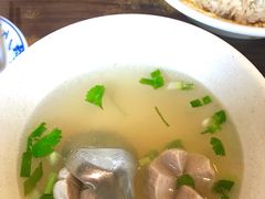 -阿英卤肉饭