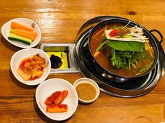 -喇喇排骨火锅·传统韩式脊骨汤(望京西园总店)