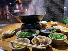 -白乐天毛肚火锅馆(南滨路店)