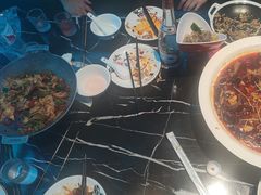 -路边边.炒菜烧烤.音乐餐厅(良乡长虹店)