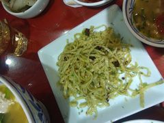 -窄巷子陕菜馆·地道陕西菜(粉巷店)