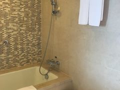 -上海浦东康桥绿地假日酒店