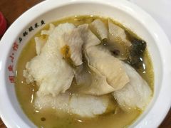 -周鱼小馆石锅酸菜鱼(活力汇店)