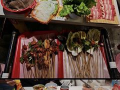 -钢管厂五区小郡肝串串香火锅(梅川路店)