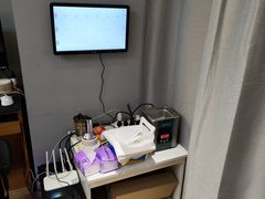 -优医视平价眼镜蔡司依视路折扣工厂店(德胜门店)