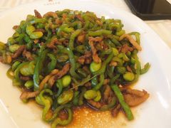 青椒毛豆米肉丝-怡园饭店-餐厅(四望亭店)