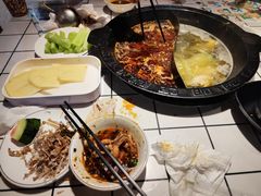 -蛙之绝石锅美蛙鱼头(万达广场攀枝花店)