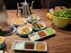 -明洞阿姨·韩式酱蟹烤肉·创意料理(三元桥店)