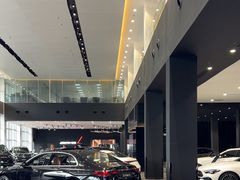 -奔驰上海利星(七宝店)