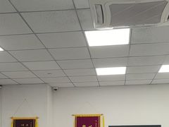 -TESLA 特斯拉(深圳坂田特斯拉中心)