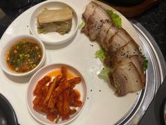 韩国秘制包肉-酣庭院(红松东路店)