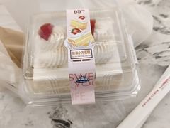 -85度C(生甜甜圈研究工坊·上海松江人民北路店)