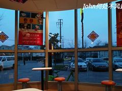 -麦当劳(莘松路芭比伦DT店)