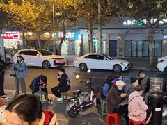 -黄潇洒老火锅(九眼桥宏济巷店)
