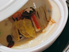 -三人行骨头王火锅(长寿店)