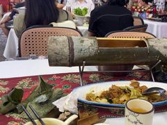 -刘姐啤酒鱼民族演艺餐厅(西街总店)