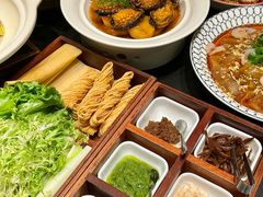 -五谷丰登农家院·地道胶东菜·海鲜烧烤(威海店)
