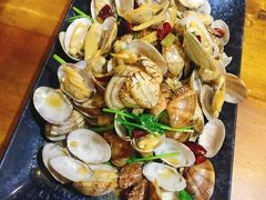 -老东镇啤酒屋海鲜加工·蒸汽海鲜·海鲜烧烤(台东店)