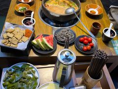 -贵厨酸汤牛肉(花果园国际中心店)