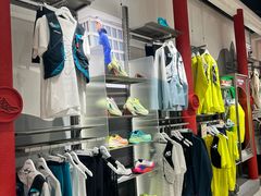 -SALOMON萨洛蒙(北京王府中环店)