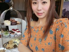 -黄浦江游览十六铺3号码头网红自助餐