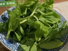 -尚尚仙·酸汤猪手·猪肚鸡火锅(华联万柳购物中心店)