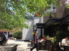 -玛格萝妮比萨屋(四平店)