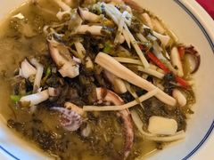 -侬佳蒸菜馆(听潮店)