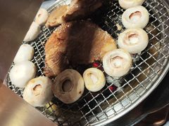 -草家酱蟹炭火烤肉店(珲春南路二店)