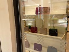 -王府井奥莱临潼小镇(临潼店)