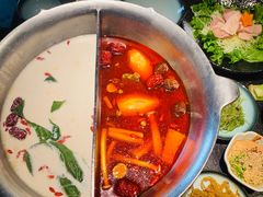 -湊湊火锅·茶憩(新中关购物中心店)