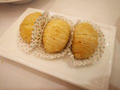 至尊金枕榴莲酥-广州酒家(文昌总店)