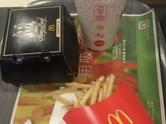 -麦当劳(南京南站站外店)