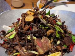 -俭寨大盘鸡·手抓肉·烧烤新疆菜(乌苏路店)