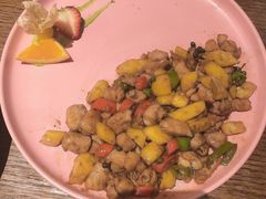 凤梨鸡腿肉-甜阿姨·天台花园私房菜(万松园店)