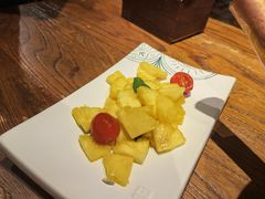 青柠拌菠萝-云海肴·汽锅鸡·云南菜(美罗城店)