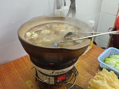 -威邵鸡煲(西华路总店)