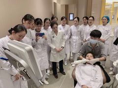 -柏乐口腔医院·舒适化无痛种植牙中心(东盟商务区院)