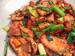 -老滇山寨•云南特色菜•地方菜•民族风情歌舞表演(金碧店)