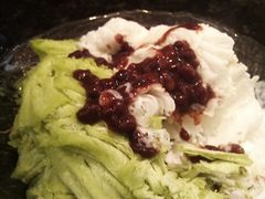 抹茶椰奶红豆冰沙-鹿港小镇(黄金店)