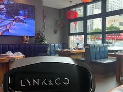 -山河屯铁锅炖·非遗东北菜(西乡店)