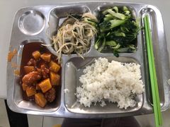 五元餐-上海健康医学院北苑食堂
