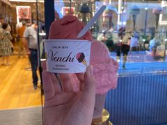 -VENCHI 闻绮(上海佛罗伦萨小镇店)