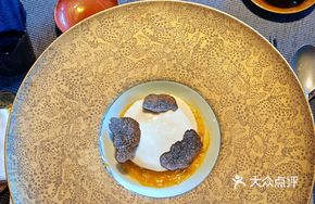 Crab Paste Golden and Silver Tofu