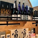 鱼子酱是雅安国产的，大品牌，吃着很放心！