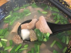 -牛师傅广式药膳牛骨汤美食(江南西店)