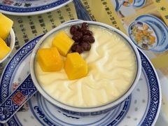 -广信牛奶甜品世家(台东店)