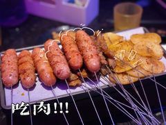 -游园觅食记夜市·小龙虾大排档