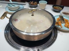 -洪氏嗨捞·猪肚鸡火锅(阳光天地店)